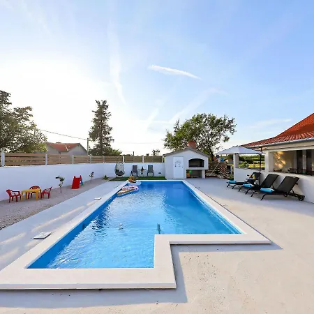 Villa Mia